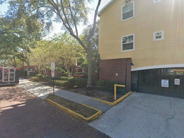 House image located at Tampa, FL 33605