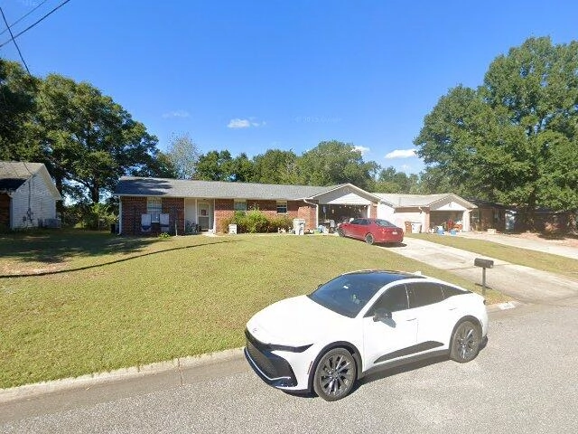 House image located at Milton, FL 32583