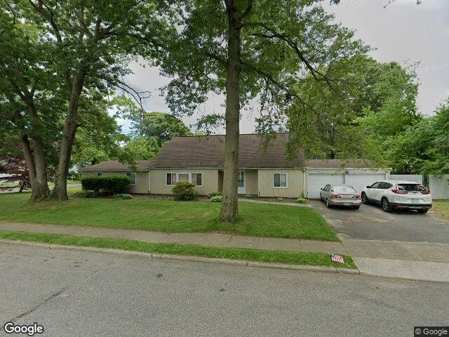 House image located at Islandia, NY 11749