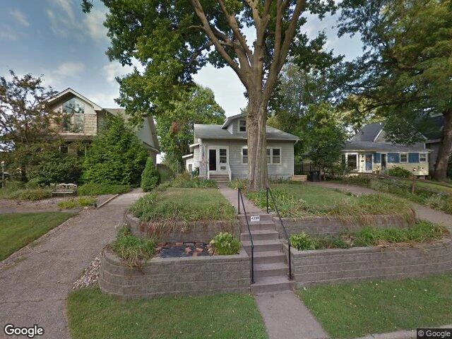 House image located at Rock Island, IL 61201