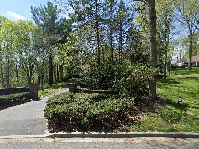House image located at Old Westbury, NY 11568