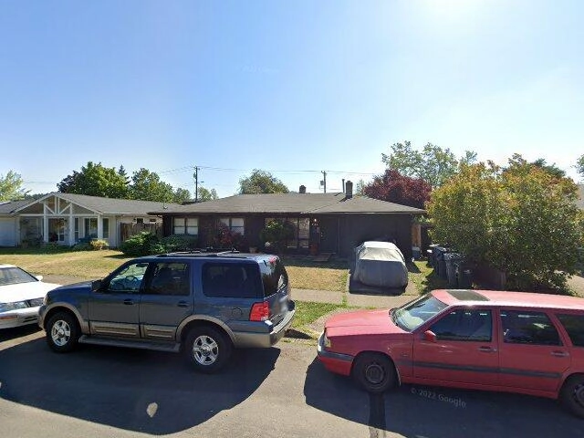 House image located at Eugene, OR 97405