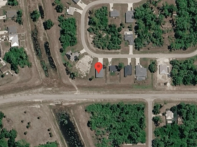 House image located at Labelle, FL 33935