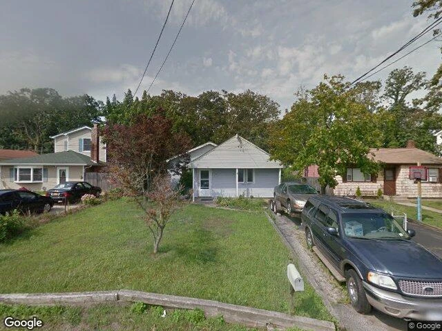 House image located at Shirley, NY 11967