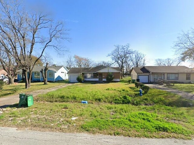 House image located at Houston, TX 77026