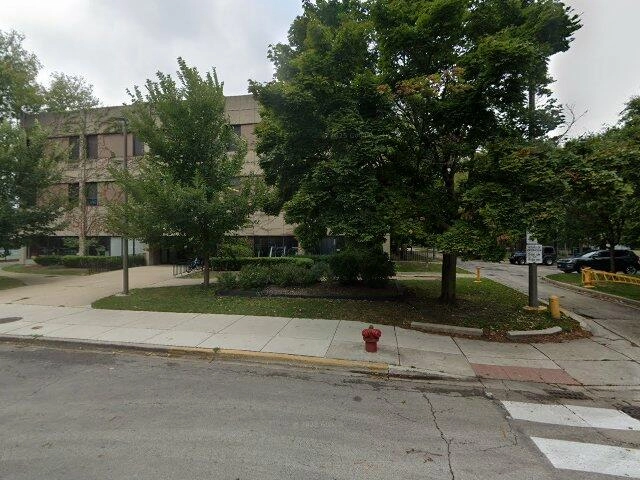 House image located at Chicago, IL 60607