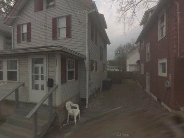 House image located at Akron, OH 44311