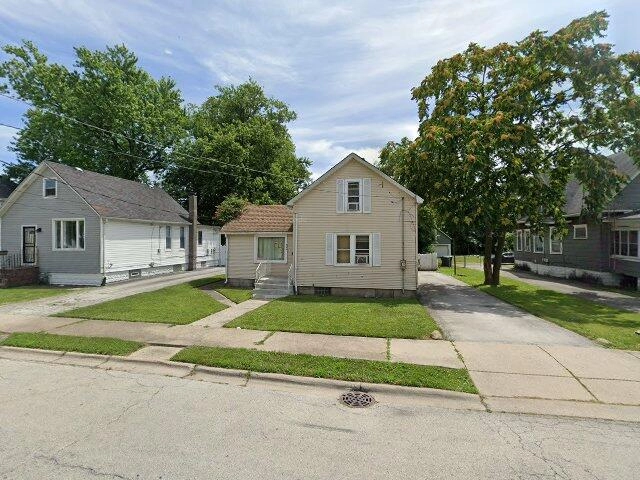House image located at South Holland, IL 60473