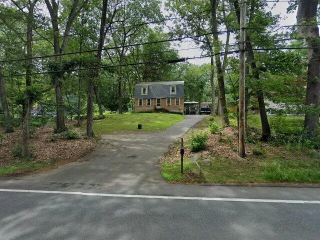 House image located at Westford, MA 01886
