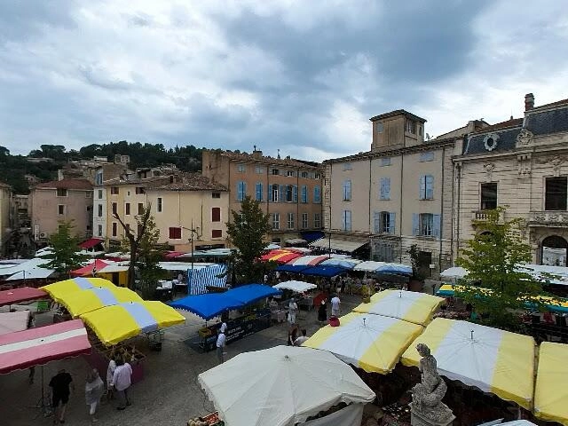 House image located at Saint Petersburg, FL 33707