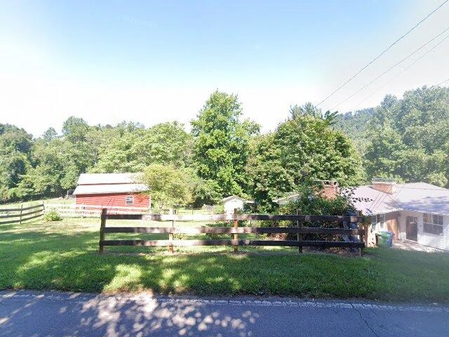 House image located at Asheville, NC 28805