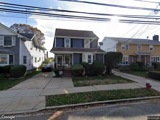 House image located at Oceanside, NY 11572