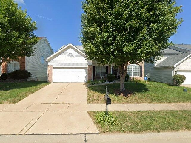 House image located at Florissant, MO 63031