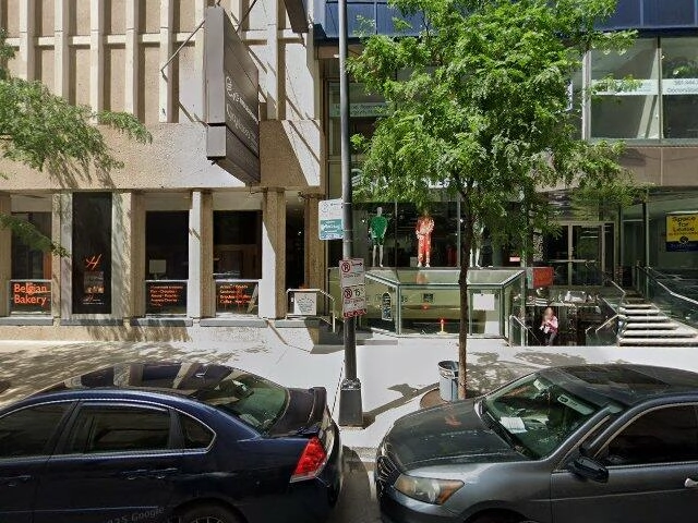 House image located at Chicago, IL 60611