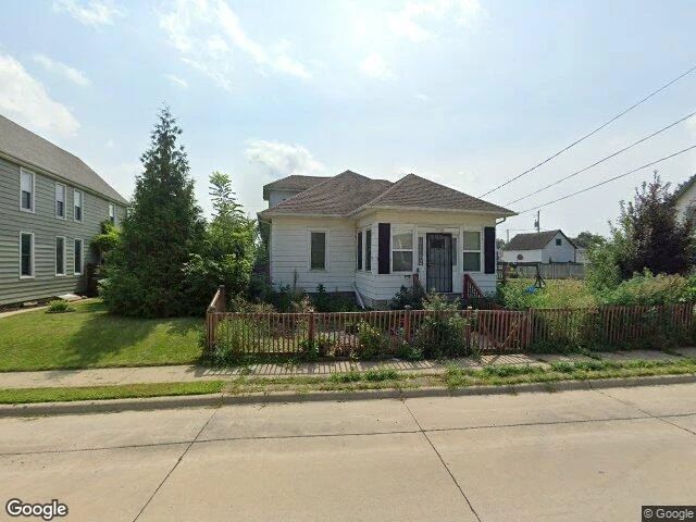 House image located at Dubuque, IA 52001