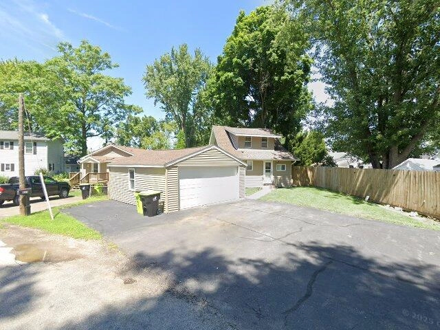 House image located at Novi, MI 48377