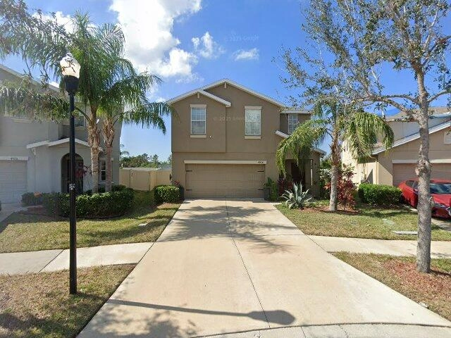 House image located at Wimauma, FL 33598