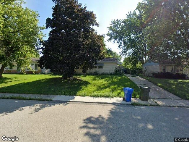 House image located at Carpentersville, IL 60110