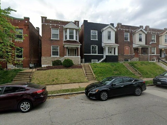 House image located at Saint Louis, MO 63111