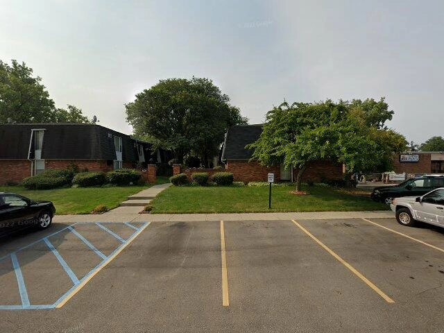 House image located at Oak Park, MI 48237