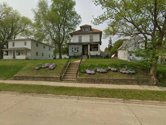 House image located at Fairmont, MN 56031