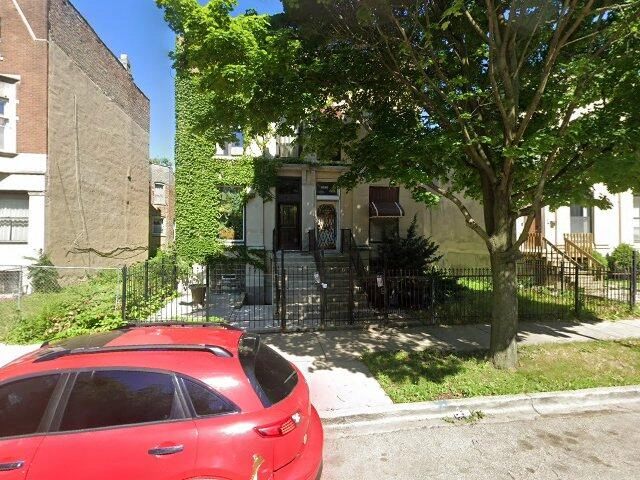 House image located at Chicago, IL 60616