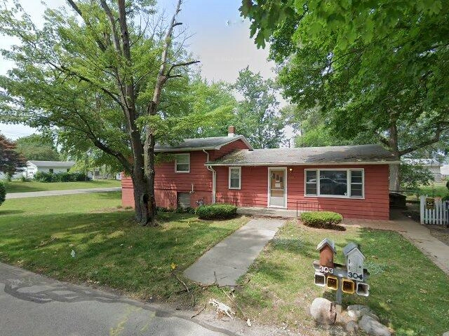 House image located at Warsaw, IN 46580