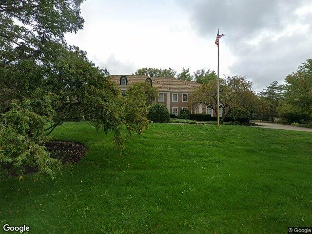 House image located at Barrington, IL 60010