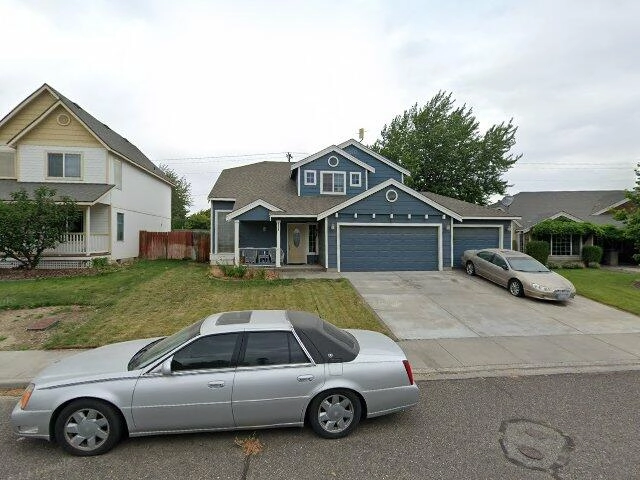 House image located at Kennewick, WA 99337