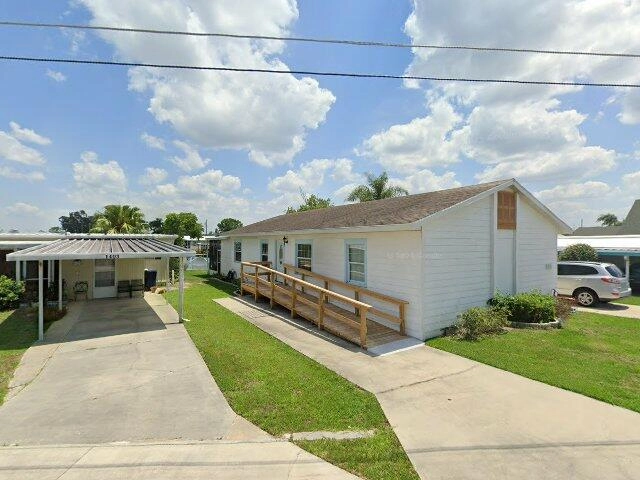 House image located at Tavares, FL 32778