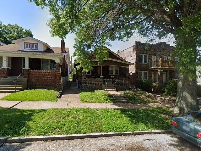 House image located at Saint Louis, MO 63116