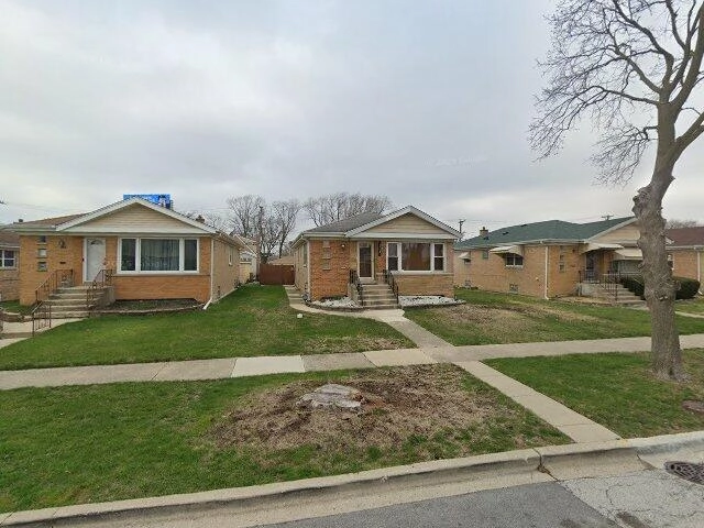 House image located at Bellwood, IL 60104