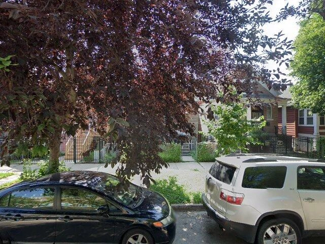House image located at Chicago, IL 60609