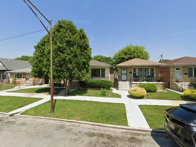 House image located at Chicago, IL 60636