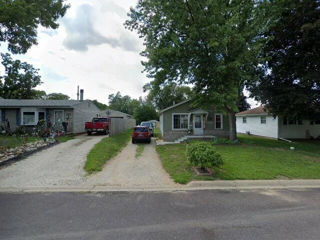 House image located at Pekin, IL 61554