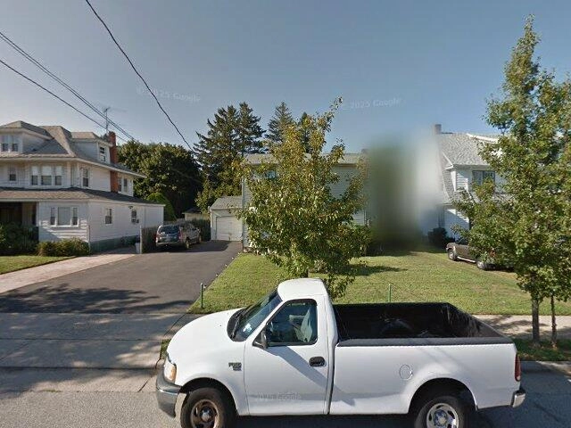 House image located at Freeport, NY 11520