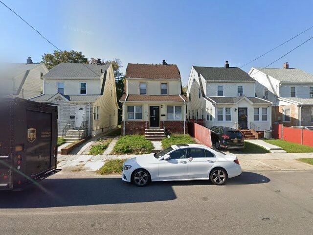 House image located at Saint Albans, NY 11412