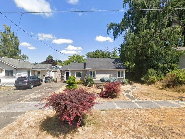 House image located at Mcminnville, OR 97128