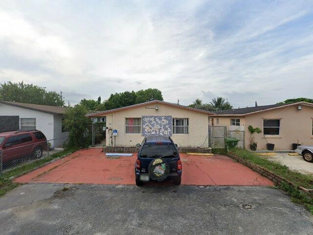 House image located at Hallandale, FL 33009