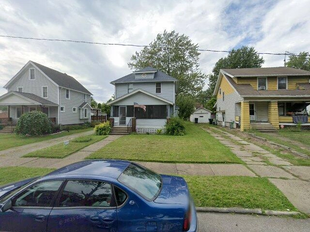 House image located at Warren, OH 44484