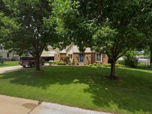 House image located at Bettendorf, IA 52722