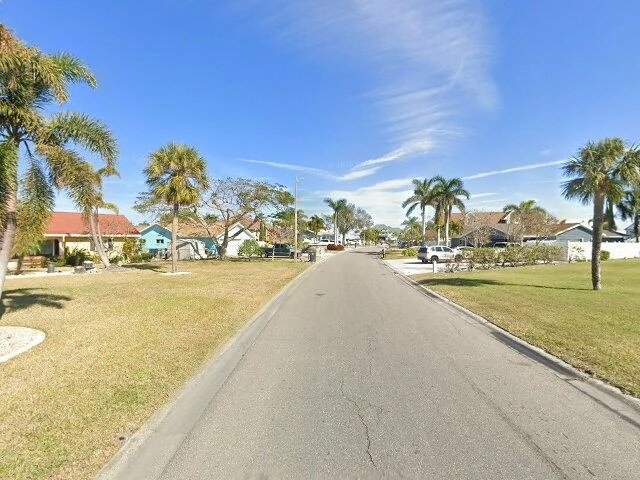 House image located at Apollo Beach, FL 33572