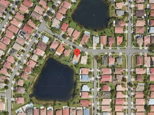 House image located at Hollywood, FL 33027