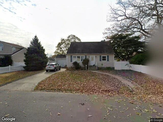 House image located at Lindenhurst, NY 11757