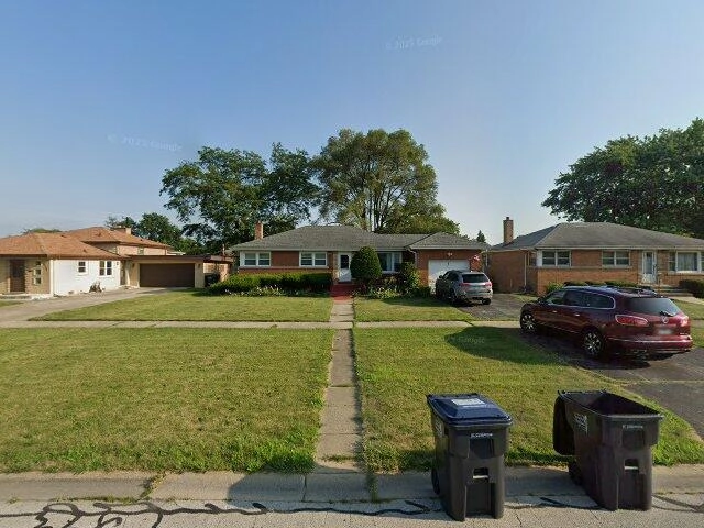 House image located at South Holland, IL 60473