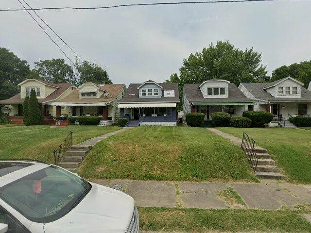 House image located at Louisville, KY 40211