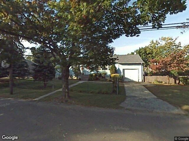 House image located at Lindenhurst, NY 11757