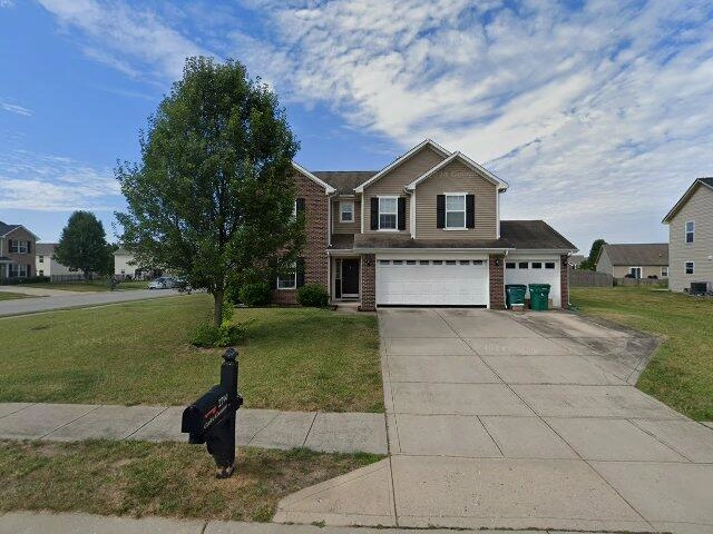 House image located at Brownsburg, IN 46112