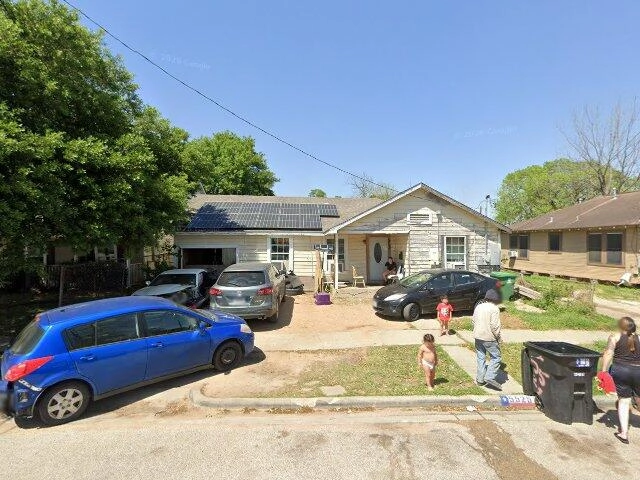 House image located at Houston, TX 77020