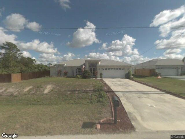 House image located at Fort Myers, FL 33905